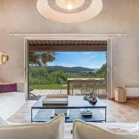 Ferienhaus Authentique Maison Provencale Vue